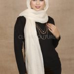Snow Crinkled Cotton Hijab Image