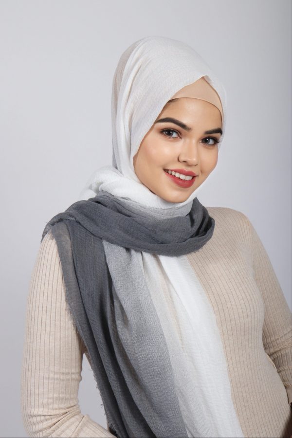Cloud Ombre Crinkled Cotton Hijab