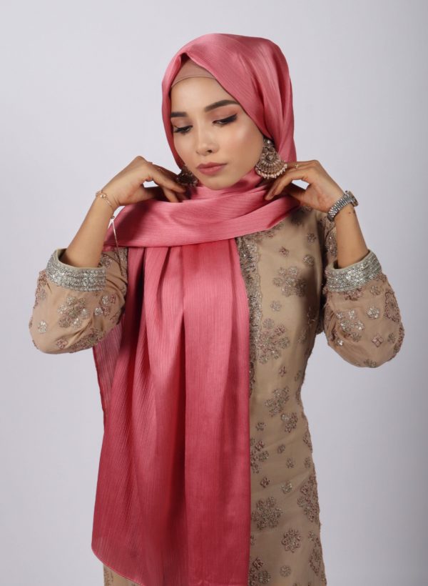 Clandestine Muna Satin Hijab
