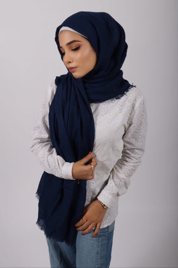 Navy Crinkled Viscose Hijab