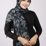 Leia Cotton Floral Hijab Image