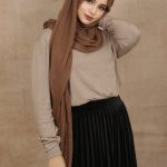 Walnut Crinkled cotton Hijab Image