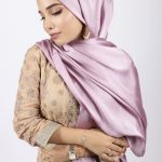 Zuby Muna Satin Hijab Image