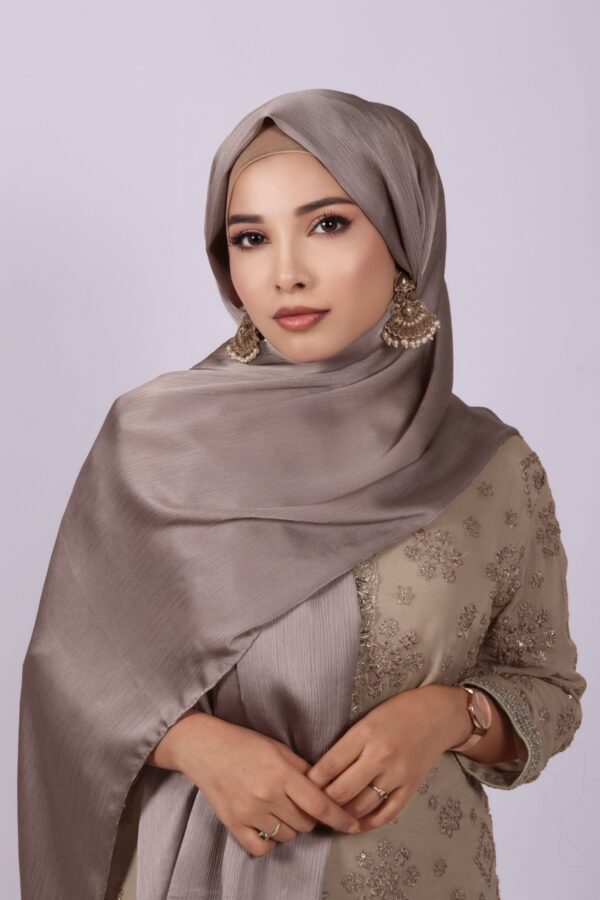 Davy Muna Satin Hijab