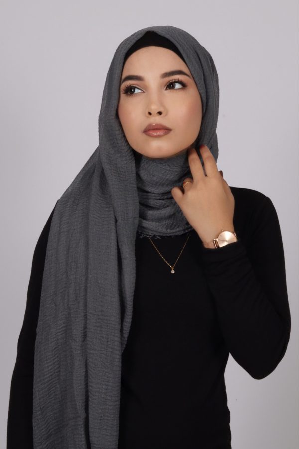 Graphite Crinkled Cotton Hijab