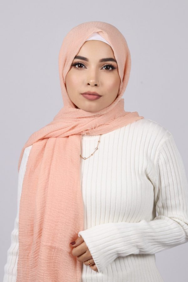 Dusty Peach Crinkled Cotton Hijab